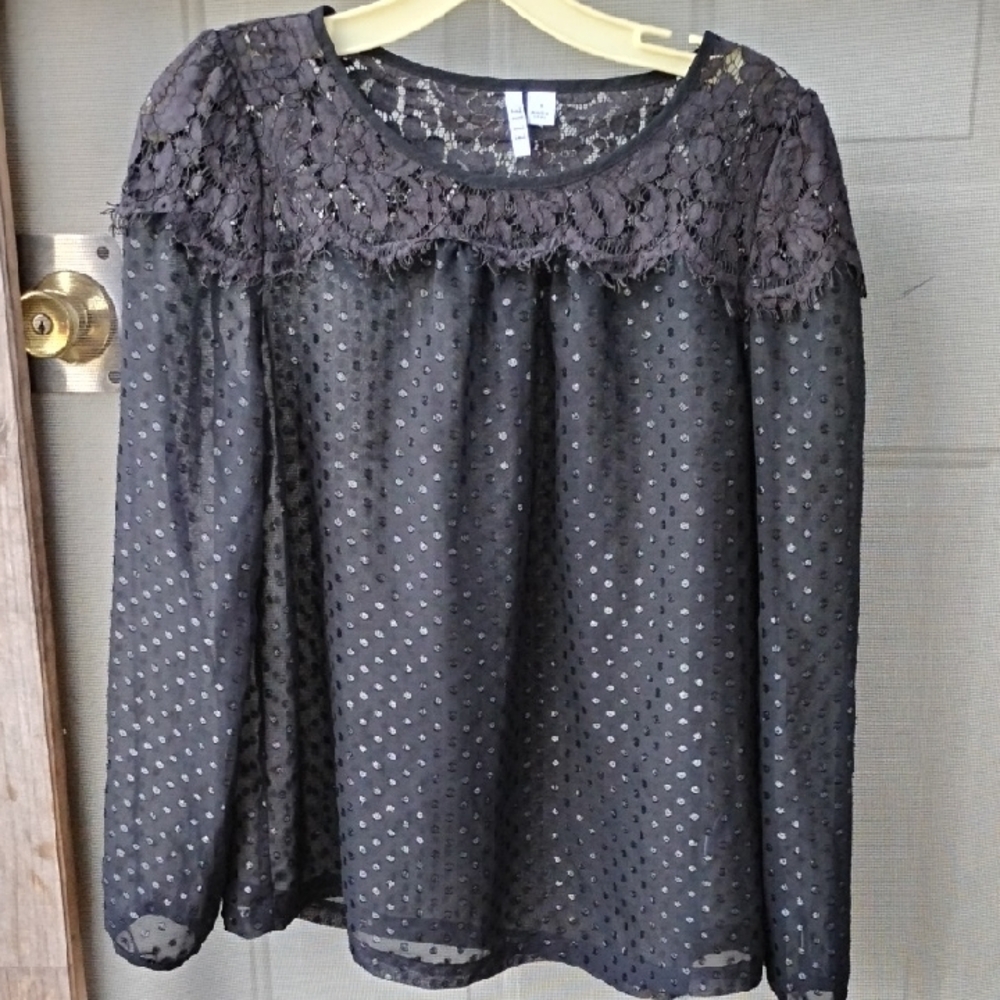 Elle Chic Black Lace Sheer LightweightTop